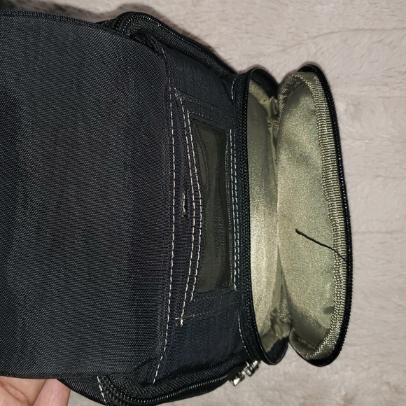 Baggalini Black Nylon Multi Pocket Purse - Picture 6 of 12